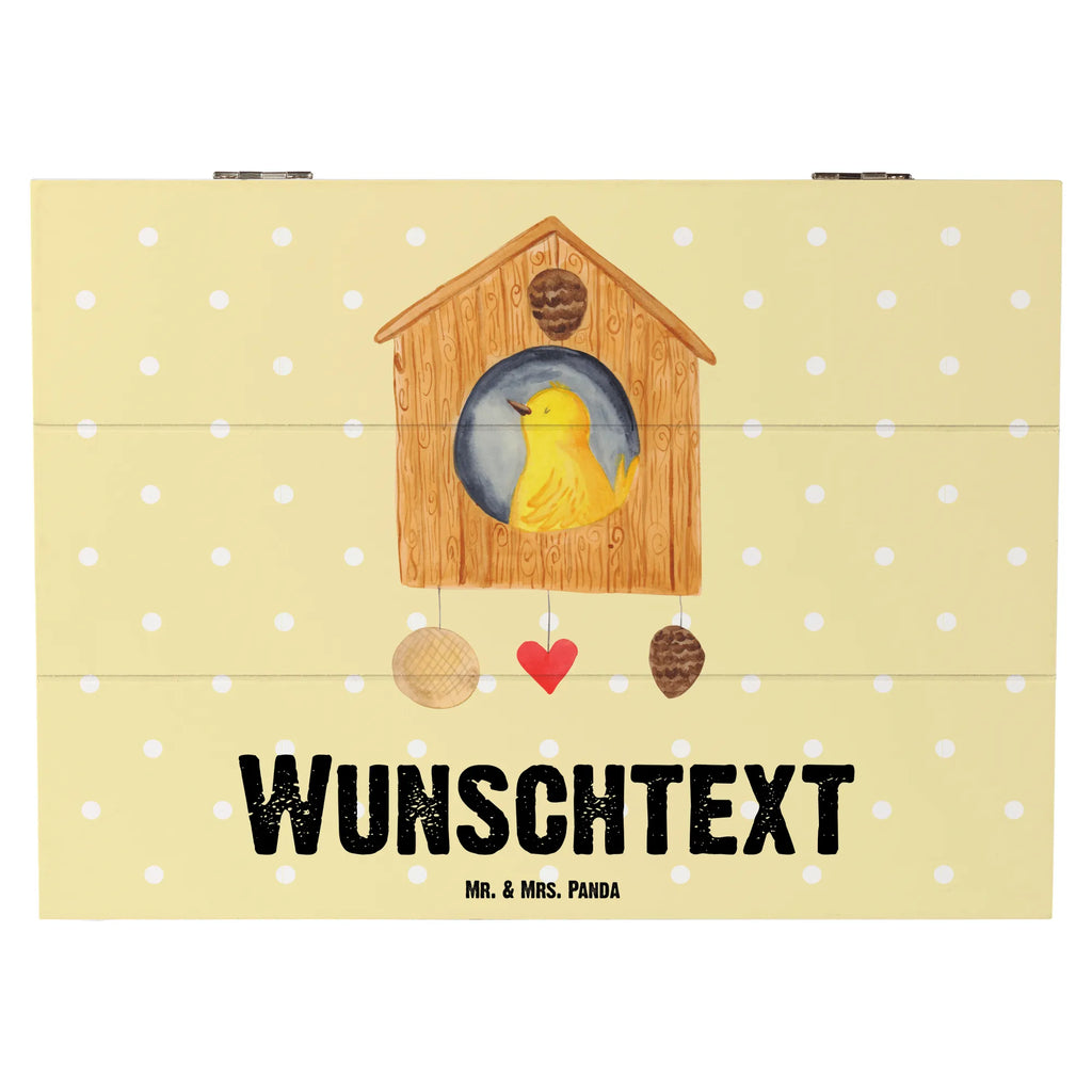 Personalisierte Holzkiste Vogel Haus Holzkiste mit Namen, Kiste mit Namen, Schatzkiste mit Namen, Truhe mit Namen, Schatulle mit Namen, Erinnerungsbox mit Namen, Erinnerungskiste, mit Namen, Dekokiste mit Namen, Aufbewahrungsbox mit Namen, Holzkiste Personalisiert, Kiste Personalisiert, Schatzkiste Personalisiert, Truhe Personalisiert, Schatulle Personalisiert, Erinnerungsbox Personalisiert, Erinnerungskiste Personalisiert, Dekokiste Personalisiert, Aufbewahrungsbox Personalisiert, Geschenkbox personalisiert, GEschenkdose personalisiert, Tiermotive, Gute Laune, lustige Sprüche, Tiere, Vogel, Vögel, Vogelhaus, Vogelhäuschen, Home sweet home, Zuhause, Nest, Eigenheim, Familie, Wohnung, Haus, unser Haus, Lieblingsort, Castle