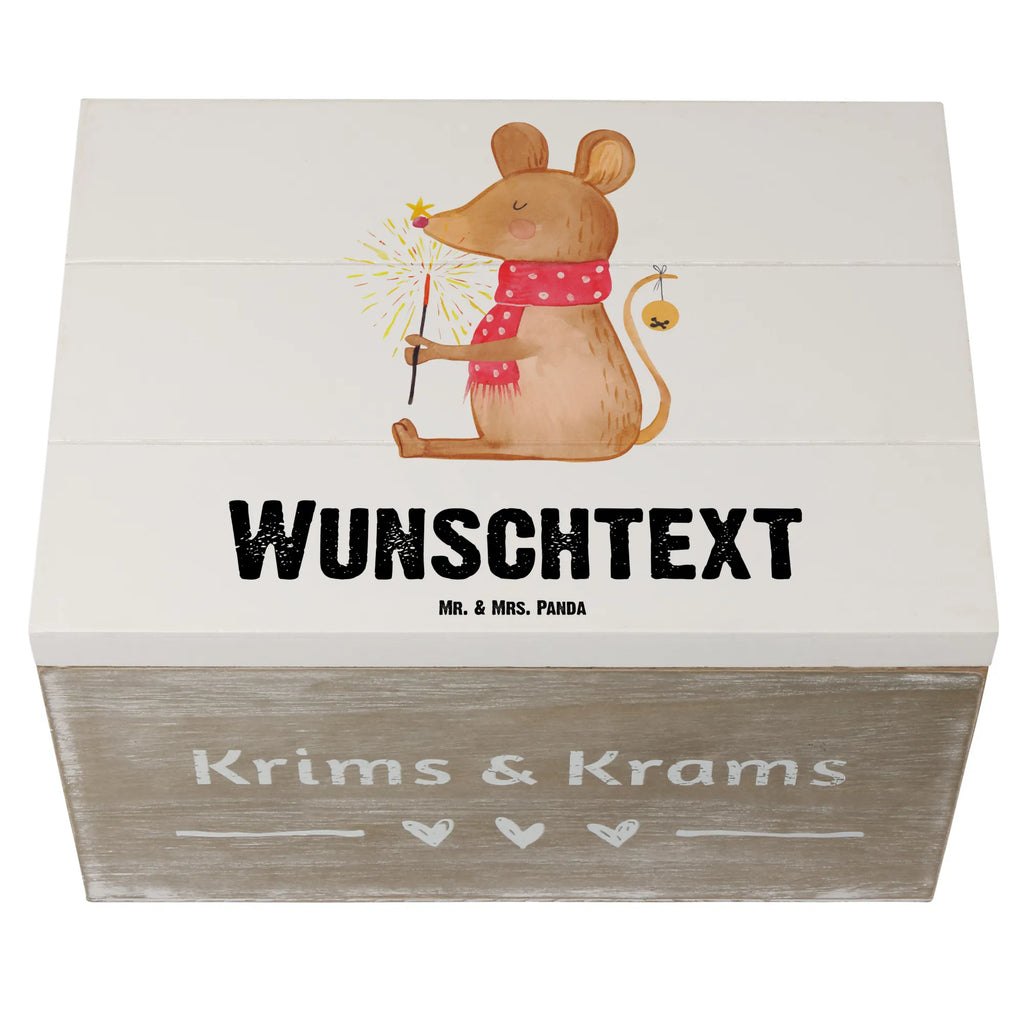 Personalisierte Holzkiste Maus Weihnachten Holzkiste mit Namen, Kiste mit Namen, Schatzkiste mit Namen, Truhe mit Namen, Schatulle mit Namen, Erinnerungsbox mit Namen, Erinnerungskiste, mit Namen, Dekokiste mit Namen, Aufbewahrungsbox mit Namen, Holzkiste Personalisiert, Kiste Personalisiert, Schatzkiste Personalisiert, Truhe Personalisiert, Schatulle Personalisiert, Erinnerungsbox Personalisiert, Erinnerungskiste Personalisiert, Dekokiste Personalisiert, Aufbewahrungsbox Personalisiert, Geschenkbox personalisiert, GEschenkdose personalisiert, Winter, Weihnachten, Weihnachtsdeko, Nikolaus, Advent, Heiligabend, Wintermotiv, Frohe Weihnachten, Weihnachtsgruß, Weihnachtsmotiv, Maus, Mäuschen, Weihnachtswunder