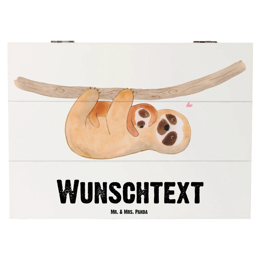 Personalisierte Holzkiste Faultier Kind Holzkiste mit Namen, Kiste mit Namen, Schatzkiste mit Namen, Truhe mit Namen, Schatulle mit Namen, Erinnerungsbox mit Namen, Erinnerungskiste, mit Namen, Dekokiste mit Namen, Aufbewahrungsbox mit Namen, Holzkiste Personalisiert, Kiste Personalisiert, Schatzkiste Personalisiert, Truhe Personalisiert, Schatulle Personalisiert, Erinnerungsbox Personalisiert, Erinnerungskiste Personalisiert, Dekokiste Personalisiert, Aufbewahrungsbox Personalisiert, Geschenkbox personalisiert, GEschenkdose personalisiert, Faultier, Faultier Geschenk, Faultier Deko, Kind, Baby, Liebe, Mutter, Mama, Geburt, Kinder, Faulheit, Spaß, Niedlichkeit