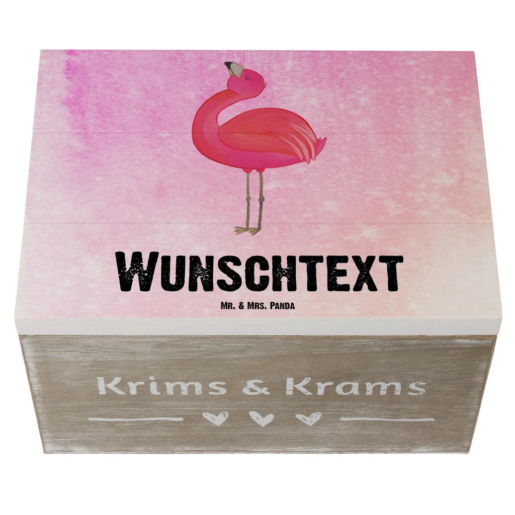 Personalisierte Holzkiste Flamingo stolz Holzkiste mit Namen, Kiste mit Namen, Schatzkiste mit Namen, Truhe mit Namen, Schatulle mit Namen, Erinnerungsbox mit Namen, Erinnerungskiste, mit Namen, Dekokiste mit Namen, Aufbewahrungsbox mit Namen, Holzkiste Personalisiert, Kiste Personalisiert, Schatzkiste Personalisiert, Truhe Personalisiert, Schatulle Personalisiert, Erinnerungsbox Personalisiert, Erinnerungskiste Personalisiert, Dekokiste Personalisiert, Aufbewahrungsbox Personalisiert, Geschenkbox personalisiert, GEschenkdose personalisiert, Flamingo, stolz, Freude, Selbstliebe, Selbstakzeptanz, Freundin, beste Freundin, Tochter, Mama, Schwester