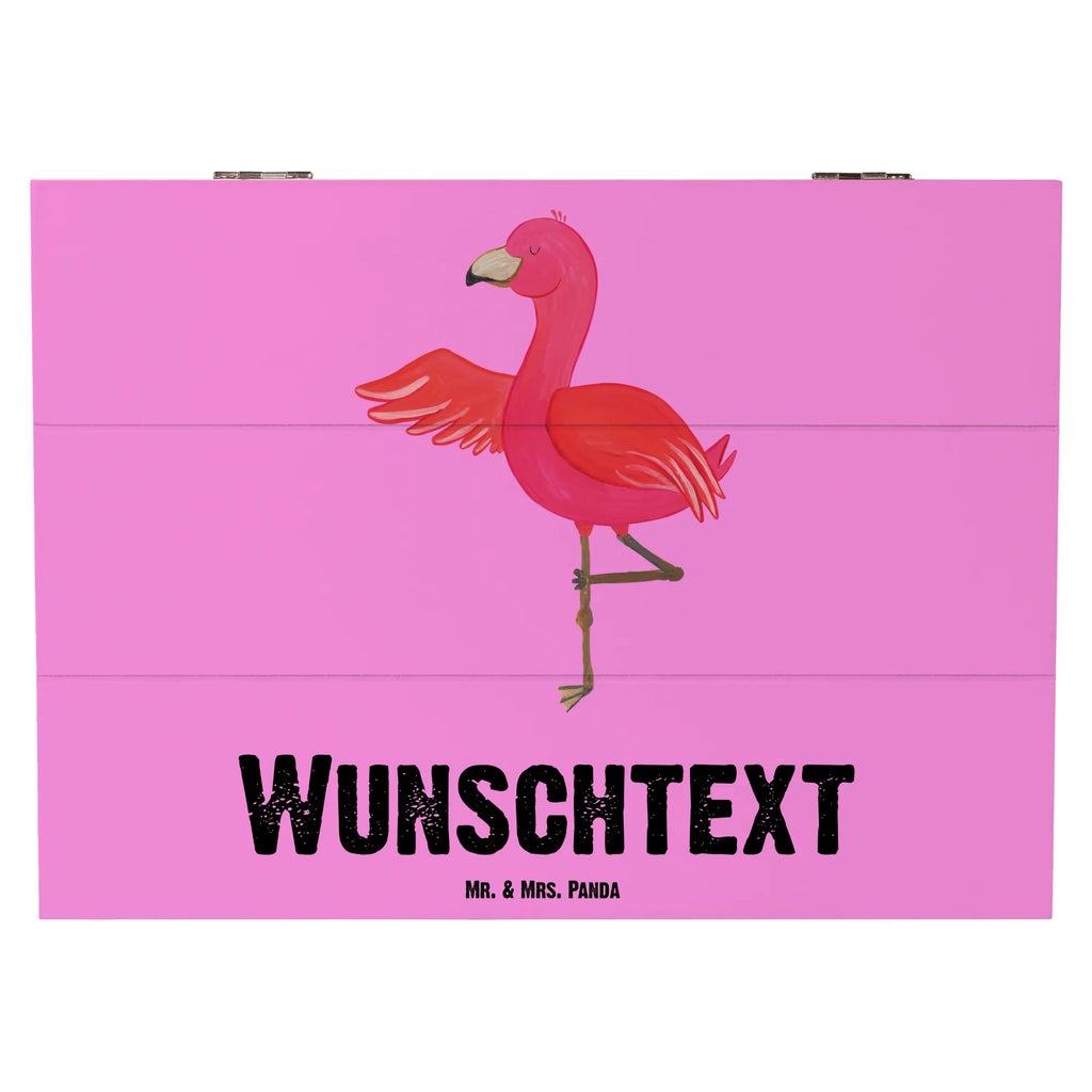 Personalisierte Holzkiste Flamingo Yoga Holzkiste mit Namen, Kiste mit Namen, Schatzkiste mit Namen, Truhe mit Namen, Schatulle mit Namen, Erinnerungsbox mit Namen, Erinnerungskiste, mit Namen, Dekokiste mit Namen, Aufbewahrungsbox mit Namen, Holzkiste Personalisiert, Kiste Personalisiert, Schatzkiste Personalisiert, Truhe Personalisiert, Schatulle Personalisiert, Erinnerungsbox Personalisiert, Erinnerungskiste Personalisiert, Dekokiste Personalisiert, Aufbewahrungsbox Personalisiert, Geschenkbox personalisiert, GEschenkdose personalisiert, Flamingo, Vogel, Yoga, Namaste, Achtsamkeit, Yoga-Übung, Entspannung, Ärger, Aufregen, Tiefenentspannung