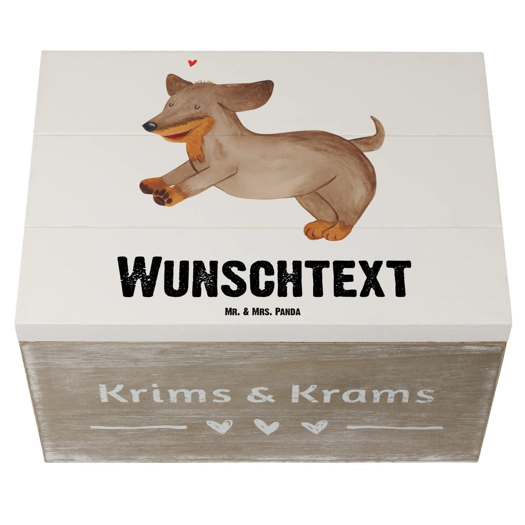 Personalisierte Holzkiste Hund Dackel Holzkiste mit Namen, Kiste mit Namen, Schatzkiste mit Namen, Truhe mit Namen, Schatulle mit Namen, Erinnerungsbox mit Namen, Erinnerungskiste, mit Namen, Dekokiste mit Namen, Aufbewahrungsbox mit Namen, Holzkiste Personalisiert, Kiste Personalisiert, Schatzkiste Personalisiert, Truhe Personalisiert, Schatulle Personalisiert, Erinnerungsbox Personalisiert, Erinnerungskiste Personalisiert, Dekokiste Personalisiert, Aufbewahrungsbox Personalisiert, Geschenkbox personalisiert, GEschenkdose personalisiert, Hund, Hundemotiv, Haustier, Hunderasse, Tierliebhaber, Hundebesitzer, Sprüche, Hunde, Dackel, Dachshund, happy dog