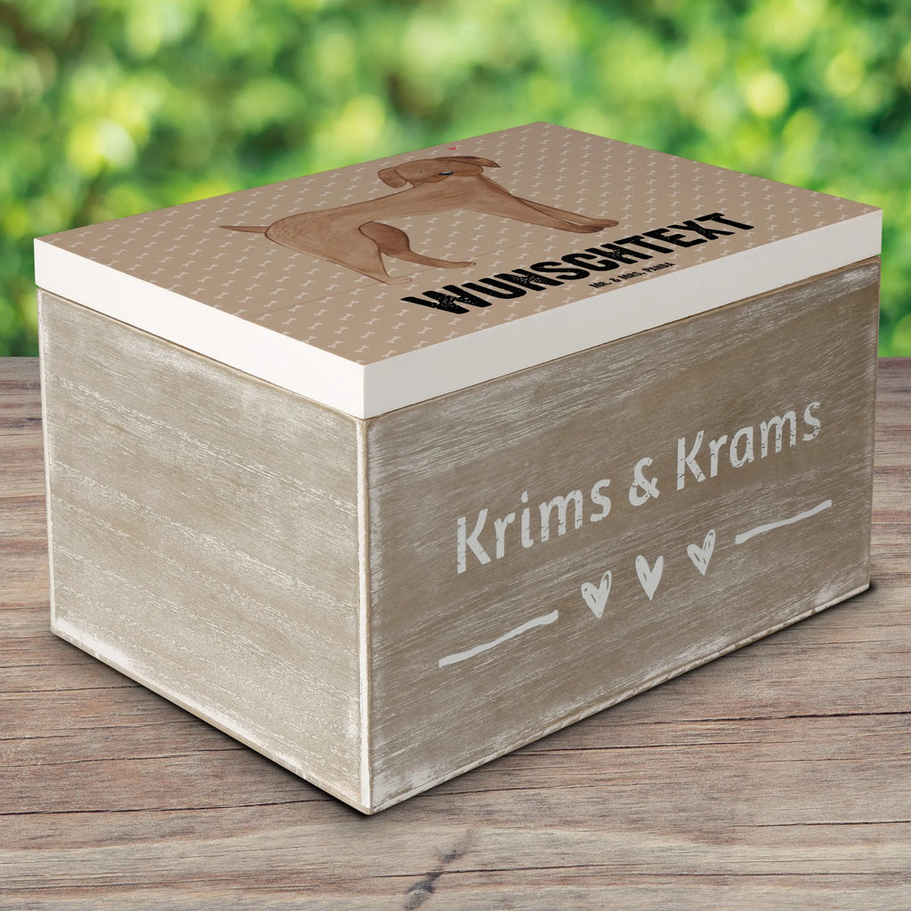 Personalisierte Holzkiste Hund Dogge Holzkiste mit Namen, Kiste mit Namen, Schatzkiste mit Namen, Truhe mit Namen, Schatulle mit Namen, Erinnerungsbox mit Namen, Erinnerungskiste, mit Namen, Dekokiste mit Namen, Aufbewahrungsbox mit Namen, Holzkiste Personalisiert, Kiste Personalisiert, Schatzkiste Personalisiert, Truhe Personalisiert, Schatulle Personalisiert, Erinnerungsbox Personalisiert, Erinnerungskiste Personalisiert, Dekokiste Personalisiert, Aufbewahrungsbox Personalisiert, Geschenkbox personalisiert, GEschenkdose personalisiert, Hund, Hundemotiv, Haustier, Hunderasse, Tierliebhaber, Hundebesitzer, Sprüche, Hunde, Dogge, Deutsche Dogge, Great Dane