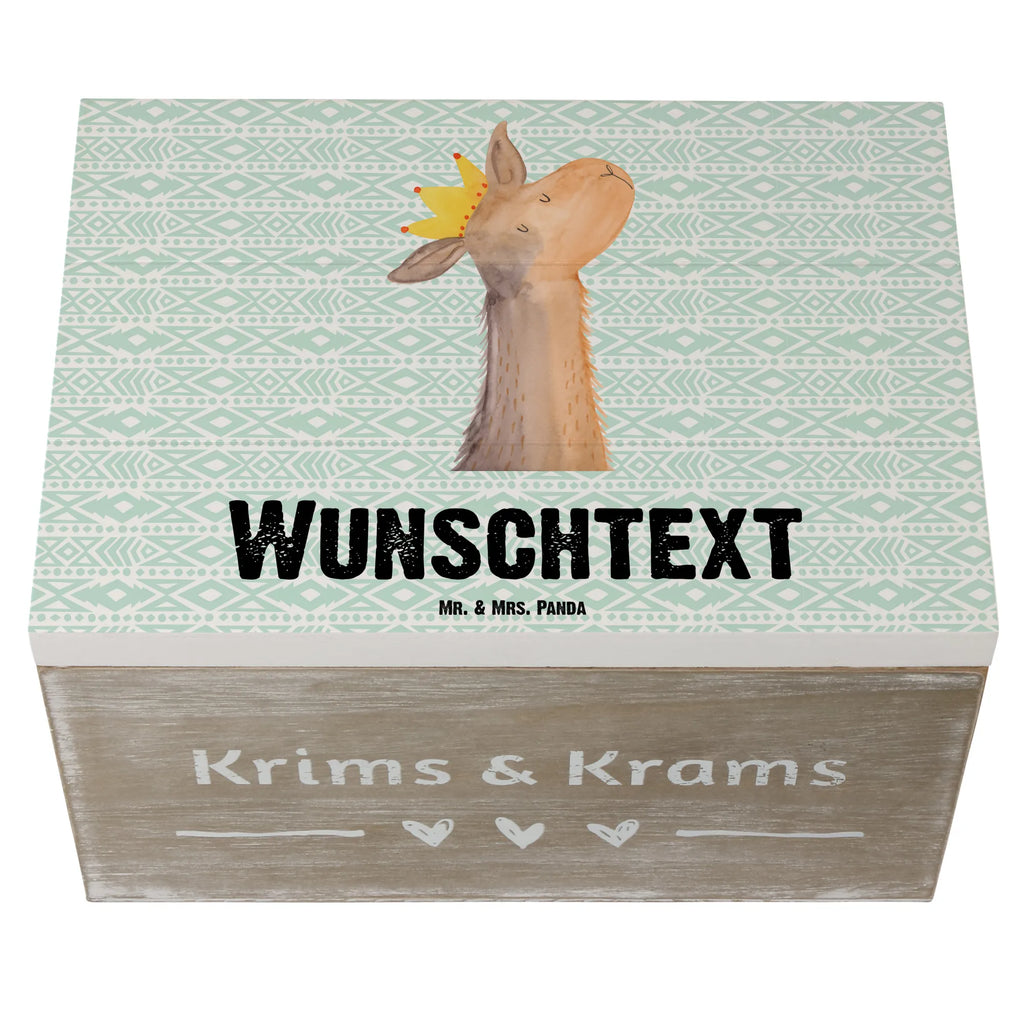 Personalisierte Holzkiste Lamakopf König Holzkiste mit Namen, Kiste mit Namen, Schatzkiste mit Namen, Truhe mit Namen, Schatulle mit Namen, Erinnerungsbox mit Namen, Erinnerungskiste, mit Namen, Dekokiste mit Namen, Aufbewahrungsbox mit Namen, Holzkiste Personalisiert, Kiste Personalisiert, Schatzkiste Personalisiert, Truhe Personalisiert, Schatulle Personalisiert, Erinnerungsbox Personalisiert, Erinnerungskiste Personalisiert, Dekokiste Personalisiert, Aufbewahrungsbox Personalisiert, Geschenkbox personalisiert, GEschenkdose personalisiert, Lama, Alpaka, Lamas, König, Königin, Freundin, Mama, Papa, Büro Kollege, Kollegin, Chef, Vorgesetzter, Abi, Abitur