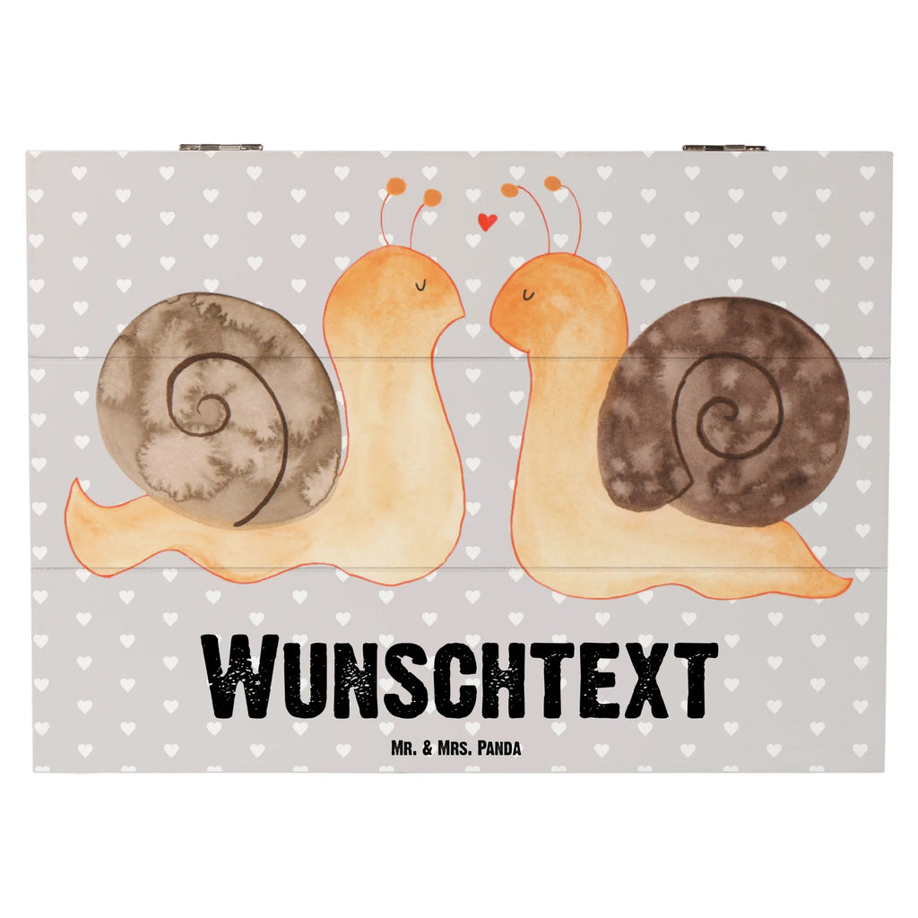 Personalisierte Holzkiste Schnecken Liebe Holzkiste mit Namen, Kiste mit Namen, Schatzkiste mit Namen, Truhe mit Namen, Schatulle mit Namen, Erinnerungsbox mit Namen, Erinnerungskiste, mit Namen, Dekokiste mit Namen, Aufbewahrungsbox mit Namen, Holzkiste Personalisiert, Kiste Personalisiert, Schatzkiste Personalisiert, Truhe Personalisiert, Schatulle Personalisiert, Erinnerungsbox Personalisiert, Erinnerungskiste Personalisiert, Dekokiste Personalisiert, Aufbewahrungsbox Personalisiert, Geschenkbox personalisiert, GEschenkdose personalisiert, Liebe, Partner, Freund, Freundin, Ehemann, Ehefrau, Heiraten, Verlobung, Heiratsantrag, Liebesgeschenk, Jahrestag, Hocheitstag