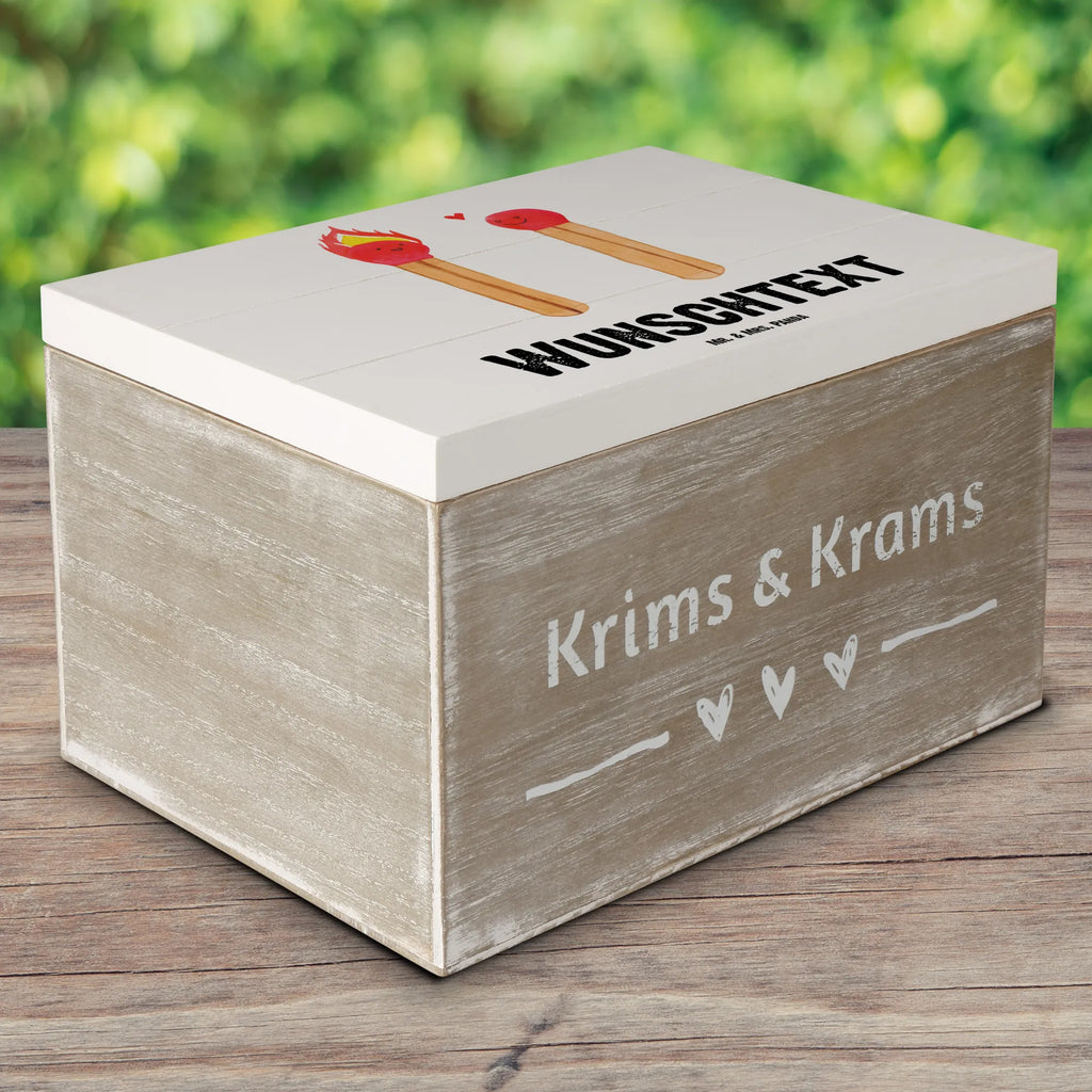 Personalisierte Holzkiste Streichhölzer Holzkiste mit Namen, Kiste mit Namen, Schatzkiste mit Namen, Truhe mit Namen, Schatulle mit Namen, Erinnerungsbox mit Namen, Erinnerungskiste, mit Namen, Dekokiste mit Namen, Aufbewahrungsbox mit Namen, Holzkiste Personalisiert, Kiste Personalisiert, Schatzkiste Personalisiert, Truhe Personalisiert, Schatulle Personalisiert, Erinnerungsbox Personalisiert, Erinnerungskiste Personalisiert, Dekokiste Personalisiert, Aufbewahrungsbox Personalisiert, Geschenkbox personalisiert, GEschenkdose personalisiert, Liebe, Partner, Freund, Freundin, Ehemann, Ehefrau, Heiraten, Verlobung, Heiratsantrag, Liebesgeschenk, Jahrestag, Hocheitstag, Streichhölzer