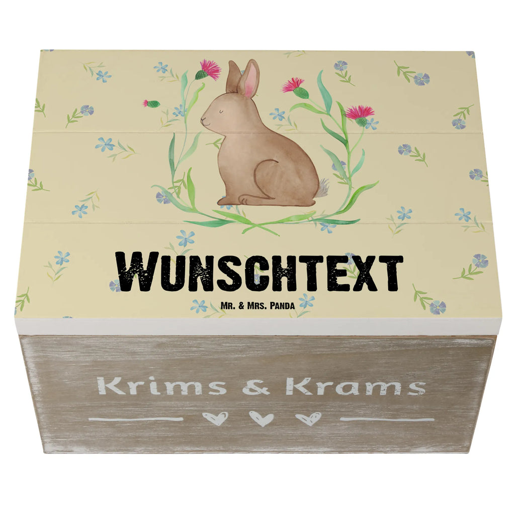 Personalisierte Holzkiste Hase Sitzen Holzkiste mit Namen, Kiste mit Namen, Schatzkiste mit Namen, Truhe mit Namen, Schatulle mit Namen, Erinnerungsbox mit Namen, Erinnerungskiste, mit Namen, Dekokiste mit Namen, Aufbewahrungsbox mit Namen, Holzkiste Personalisiert, Kiste Personalisiert, Schatzkiste Personalisiert, Truhe Personalisiert, Schatulle Personalisiert, Erinnerungsbox Personalisiert, Erinnerungskiste Personalisiert, Dekokiste Personalisiert, Aufbewahrungsbox Personalisiert, Geschenkbox personalisiert, GEschenkdose personalisiert, Ostern, Osterhase, Ostergeschenke, Osternest, Osterdeko, Geschenke zu Ostern, Ostern Geschenk, Ostergeschenke Kinder, Ostern Kinder, Frohe Ostern, Ostergrüße, Osterblume, Liebe, Grüße, Hase, Kaninchen