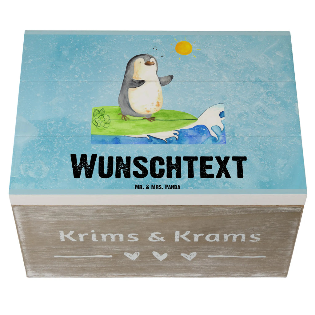 Personalisierte Holzkiste Pinguin Surfer Holzkiste mit Namen, Kiste mit Namen, Schatzkiste mit Namen, Truhe mit Namen, Schatulle mit Namen, Erinnerungsbox mit Namen, Erinnerungskiste, mit Namen, Dekokiste mit Namen, Aufbewahrungsbox mit Namen, Holzkiste Personalisiert, Kiste Personalisiert, Schatzkiste Personalisiert, Truhe Personalisiert, Schatulle Personalisiert, Erinnerungsbox Personalisiert, Erinnerungskiste Personalisiert, Dekokiste Personalisiert, Aufbewahrungsbox Personalisiert, Geschenkbox personalisiert, GEschenkdose personalisiert, Pinguin, Pinguine, surfen, Surfer, Hawaii, Urlaub, Wellen, Wellen reiten, Portugal