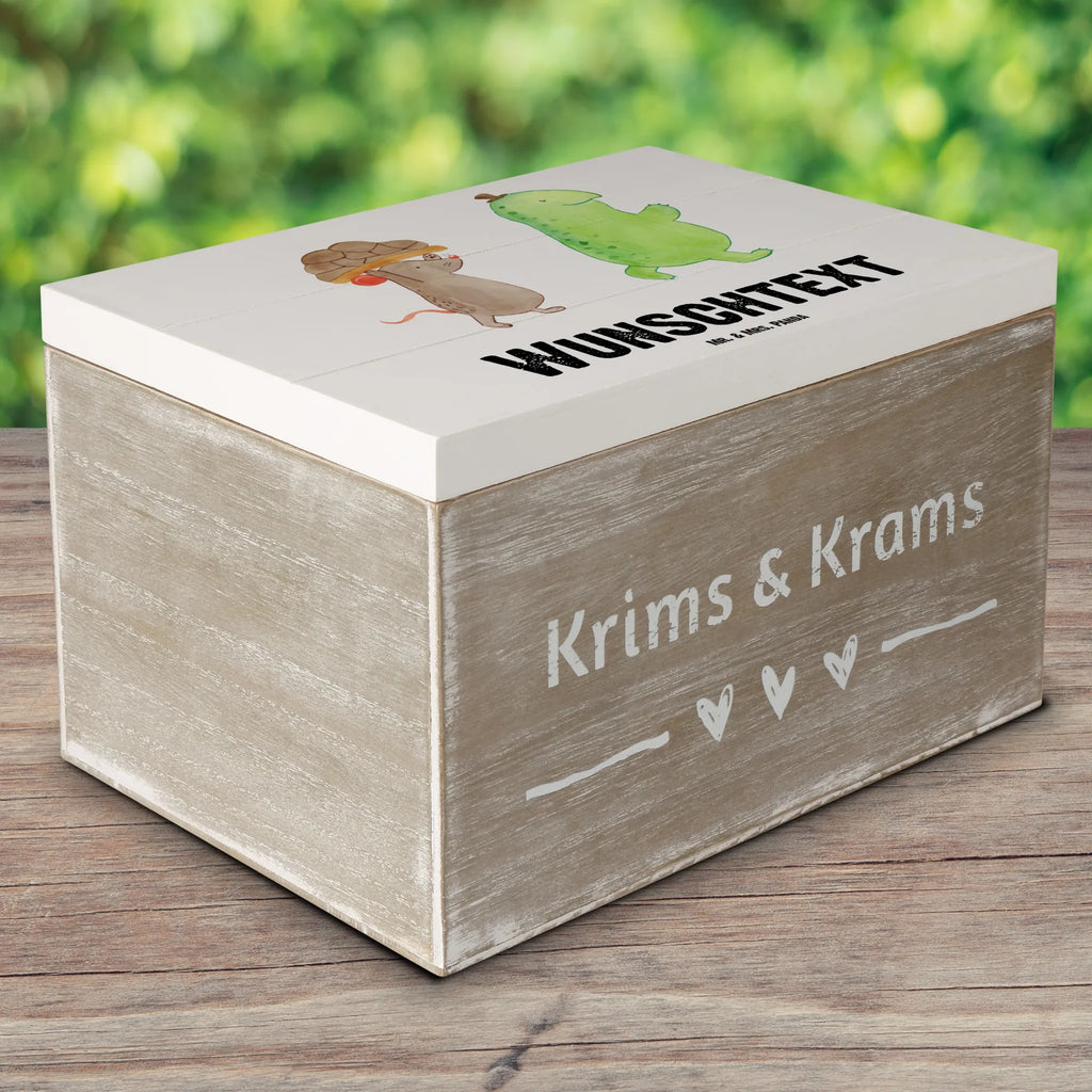 Personalisierte Holzkiste Schildkröte & Maus Holzkiste mit Namen, Kiste mit Namen, Schatzkiste mit Namen, Truhe mit Namen, Schatulle mit Namen, Erinnerungsbox mit Namen, Erinnerungskiste, mit Namen, Dekokiste mit Namen, Aufbewahrungsbox mit Namen, Holzkiste Personalisiert, Kiste Personalisiert, Schatzkiste Personalisiert, Truhe Personalisiert, Schatulle Personalisiert, Erinnerungsbox Personalisiert, Erinnerungskiste Personalisiert, Dekokiste Personalisiert, Aufbewahrungsbox Personalisiert, Geschenkbox personalisiert, GEschenkdose personalisiert, Schildkröte, Maus, Freunde, Freundinnen, beste Freunde, beste Freundinnen