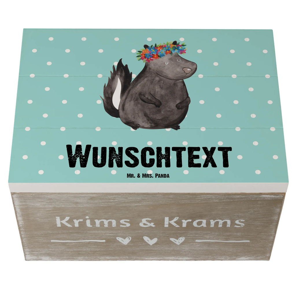 Personalisierte Holzkiste Stinktier Blumenmaedchen Holzkiste mit Namen, Kiste mit Namen, Schatzkiste mit Namen, Truhe mit Namen, Schatulle mit Namen, Erinnerungsbox mit Namen, Erinnerungskiste, mit Namen, Dekokiste mit Namen, Aufbewahrungsbox mit Namen, Holzkiste Personalisiert, Kiste Personalisiert, Schatzkiste Personalisiert, Truhe Personalisiert, Schatulle Personalisiert, Erinnerungsbox Personalisiert, Erinnerungskiste Personalisiert, Dekokiste Personalisiert, Aufbewahrungsbox Personalisiert, Geschenkbox personalisiert, GEschenkdose personalisiert, Stinktier, Skunk, Wildtier, Raubtier, Stinker, Stinki, Yoga, Namaste