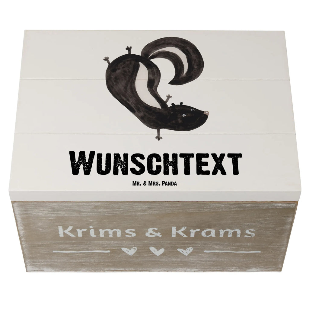 Personalisierte Holzkiste Stinktier Handstand Holzkiste mit Namen, Kiste mit Namen, Schatzkiste mit Namen, Truhe mit Namen, Schatulle mit Namen, Erinnerungsbox mit Namen, Erinnerungskiste, mit Namen, Dekokiste mit Namen, Aufbewahrungsbox mit Namen, Holzkiste Personalisiert, Kiste Personalisiert, Schatzkiste Personalisiert, Truhe Personalisiert, Schatulle Personalisiert, Erinnerungsbox Personalisiert, Erinnerungskiste Personalisiert, Dekokiste Personalisiert, Aufbewahrungsbox Personalisiert, Geschenkbox personalisiert, GEschenkdose personalisiert, Stinktier, Skunk, Wildtier, Raubtier, Stinker, Stinki, Spielplatz, verpielt, Kind