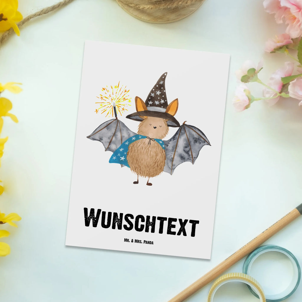 Personalisierte Postkarte Fledermaus Zauberer Postkarte mit Namen, Postkarte bedrucken, Postkarte mit Wunschtext, Postkarte personalisierbar, Geschenkkarte mit Namen, Grußkarte mit Namen, Karte mit Namen, Einladung mit Namen, Ansichtskarte mit Namen, Geschenkkarte mit Wunschtext, Grußkarte mit Wunschtext, Karte mit Wunschtext, Einladung mit Wunschtext, Ansichtskarte mit Wunschtext, Tiermotive, Gute Laune, lustige Sprüche, Tiere, Fledermaus, Fledermäuse, Zauberer, Magier, Frauen, reinsteigern