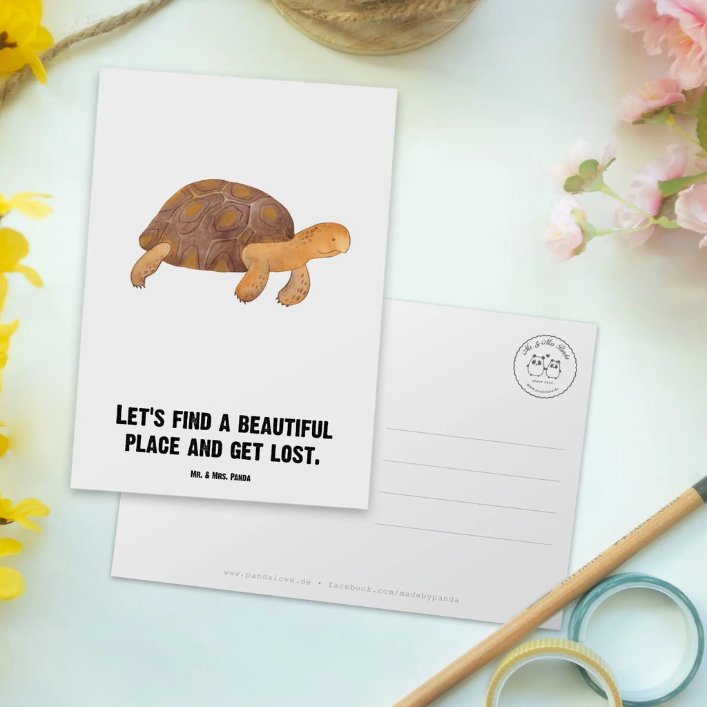 Personalisierte Postkarte Schildkröte Marschieren Postkarte mit Namen, Postkarte bedrucken, Postkarte mit Wunschtext, Postkarte personalisierbar, Geschenkkarte mit Namen, Grußkarte mit Namen, Karte mit Namen, Einladung mit Namen, Ansichtskarte mit Namen, Geschenkkarte mit Wunschtext, Grußkarte mit Wunschtext, Karte mit Wunschtext, Einladung mit Wunschtext, Ansichtskarte mit Wunschtext, Meerestiere, Meer, Urlaub, Schildkröte, Schildkröten, get lost, Abenteuer, Reiselust, Inspiration, Neustart, Motivation, Lieblingsmensch