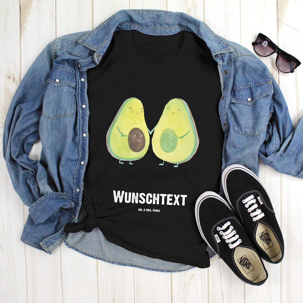 Personalisiertes T-Shirt Avocado Pärchen T-Shirt Personalisiert, T-Shirt mit Namen, T-Shirt mit Aufruck, Männer, Frauen, Wunschtext, Bedrucken, Avocado, Veggie, Vegan, Gesund, Avocuddle, Liebe, Schwangerschaft, Familie, Babyshower, Babyparty, Hochzeit, Kinder, Avocados, Geburt