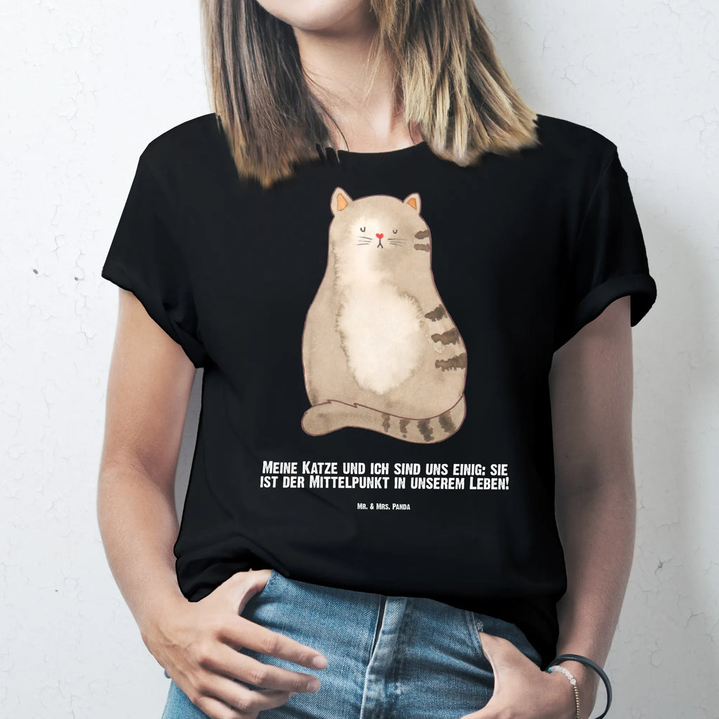 Personalisiertes T-Shirt Katze sitzend T-Shirt Personalisiert, T-Shirt mit Namen, T-Shirt mit Aufruck, Männer, Frauen, Wunschtext, Bedrucken, Katze, Katzenmotiv, Katzenfan, Katzendeko, Katzenfreund, Katzenliebhaber, Katzenprodukte, Katzenartikel, Katzenaccessoires, Katzensouvenirs, Katzenliebhaberprodukte, Katzenmotive, Katzen, Kater, Mietze, Cat, Cats, Katzenhalter, Katzenbesitzerin, Haustier, Katzenliebe, Lebensinhalt, Liebe, Mittelpunkt, Familie