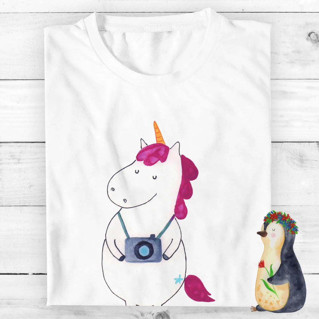 Personalisiertes T-Shirt Einhorn Fotograf T-Shirt Personalisiert, T-Shirt mit Namen, T-Shirt mit Aufruck, Männer, Frauen, Wunschtext, Bedrucken, Einhorn, Einhörner, Einhorn Deko, Pegasus, Unicorn, Fotograf, Fotografie, Kamera, Reisen, Weltreise, Weltenbummler, Urlaub, Tourist, Kurztrip, Reise, Städtereise