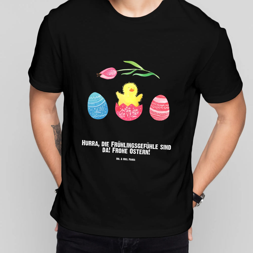 Personalisiertes T-Shirt Küken geschlüpft T-Shirt Personalisiert, T-Shirt mit Namen, T-Shirt mit Aufruck, Männer, Frauen, Wunschtext, Bedrucken, Ostern, Osterhase, Ostergeschenke, Osternest, Osterdeko, Geschenke zu Ostern, Ostern Geschenk, Ostergeschenke Kinder, Ostern Kinder, Küken, Osterei, Ostereier, Ei, Frühlingsgefühle, Freude, Grüße, liebe Grüße, Frohe Ostern, Ostergrüße