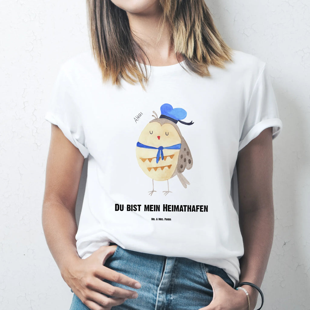 Personalisiertes T-Shirt Eule Matrosen T-Shirt Personalisiert, T-Shirt mit Namen, T-Shirt mit Aufruck, Männer, Frauen, Wunschtext, Bedrucken, Eule, Eule Spruch, Eule Deko, Owl, Wortspiel lustig, Matrose, Freundin, Ehe, Seefahrer, Heimathafen, Hochzeitstag Geschenk