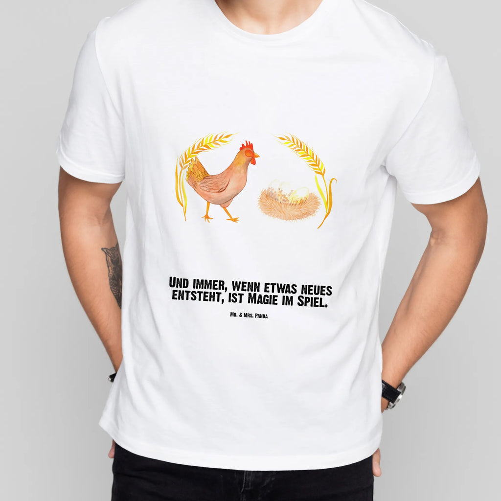 Personalisiertes T-Shirt Huhn stolz T-Shirt Personalisiert, T-Shirt mit Namen, T-Shirt mit Aufruck, Männer, Frauen, Wunschtext, Bedrucken, Bauernhof, Hoftiere, Landwirt, Landwirtin, Hahn, Henne, Hühner, Eier, Hof, Landleben, Motivation, Geburt, Magie, Spruch, Schwangerschaft