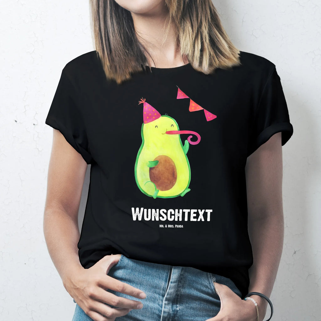 Personalisiertes T-Shirt Avocado Party T-Shirt Personalisiert, T-Shirt mit Namen, T-Shirt mit Aufruck, Männer, Frauen, Wunschtext, Bedrucken, Avocado, Veggie, Vegan, Gesund, Avocados, Party, Geburtstag, Geburtstagsfeier, Happy Birthday, Feier, Feierei, Lieblingstag, Prüfung, Abifeier, Abi, Bestanden, Jahrestag, Jubiläum, Firmenfeier, Klassenfeier, Schulabschluss, Abschluss