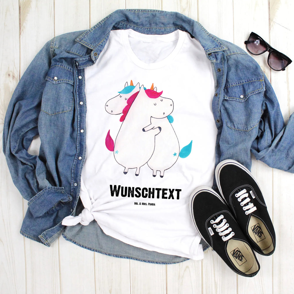 Personalisiertes T-Shirt Einhörner Umarmen T-Shirt Personalisiert, T-Shirt mit Namen, T-Shirt mit Aufruck, Männer, Frauen, Wunschtext, Bedrucken, Einhorn, Einhörner, Einhorn Deko, Pegasus, Unicorn, Freundinnen, Freundin, BFF, Schwester, Schwestern, Familie, Geschwister, Sister, Liebe