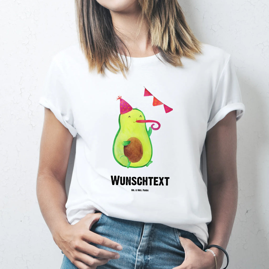 Personalisiertes T-Shirt Avocado Party T-Shirt Personalisiert, T-Shirt mit Namen, T-Shirt mit Aufruck, Männer, Frauen, Wunschtext, Bedrucken, Avocado, Veggie, Vegan, Gesund, Avocados, Party, Geburtstag, Geburtstagsfeier, Happy Birthday, Feier, Feierei, Lieblingstag, Prüfung, Abifeier, Abi, Bestanden, Jahrestag, Jubiläum, Firmenfeier, Klassenfeier, Schulabschluss, Abschluss