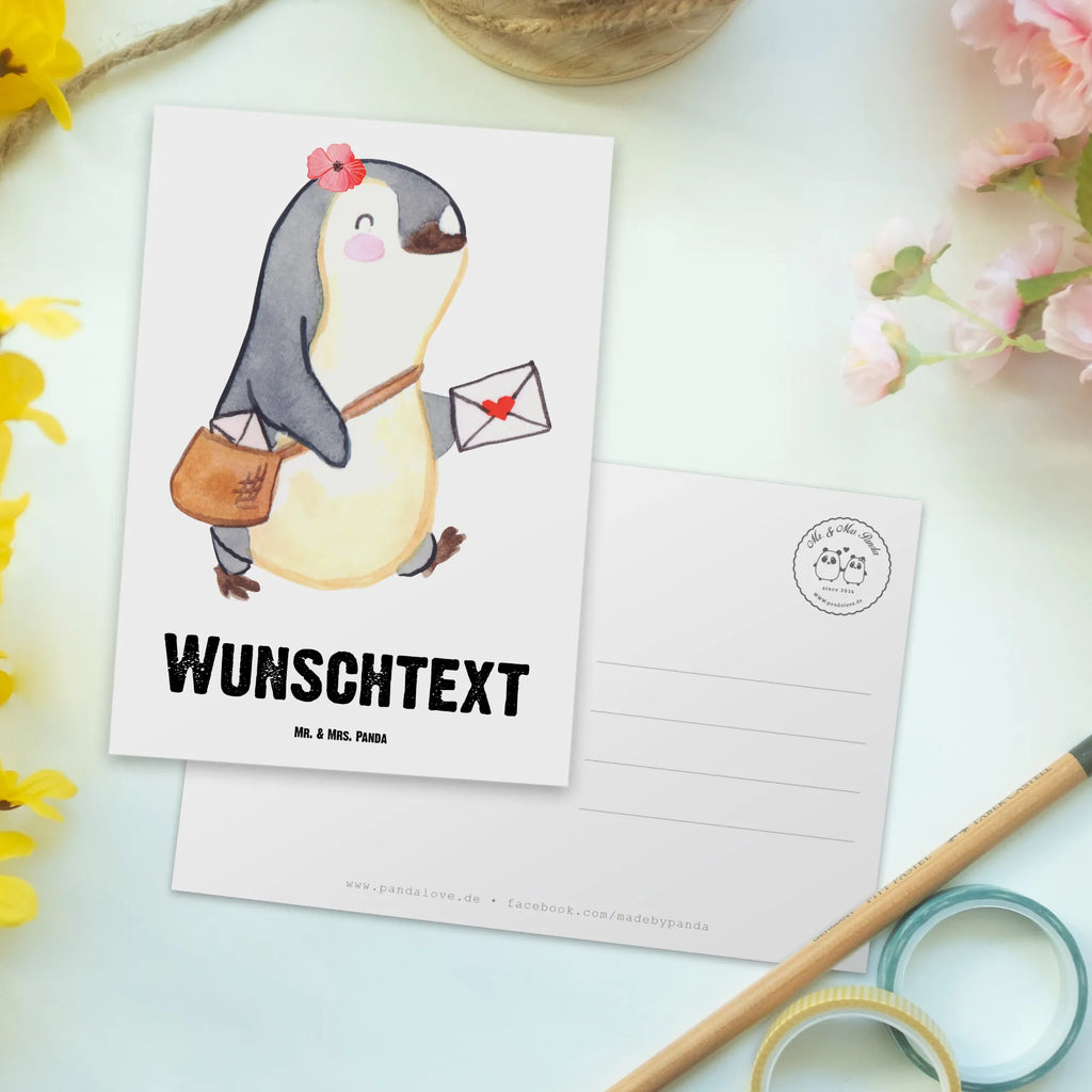 Personalisierte Postkarte Postbotin mit Herz Postkarte mit Namen, Postkarte bedrucken, Postkarte mit Wunschtext, Postkarte personalisierbar, Geschenkkarte mit Namen, Grußkarte mit Namen, Karte mit Namen, Einladung mit Namen, Ansichtskarte mit Namen, Geschenkkarte mit Wunschtext, Grußkarte mit Wunschtext, Karte mit Wunschtext, Einladung mit Wunschtext, Ansichtskarte mit Wunschtext, Beruf, Ausbildung, Jubiläum, Abschied, Rente, Kollege, Kollegin, Geschenk, Schenken, Arbeitskollege, Mitarbeiter, Firma, Danke, Dankeschön, Postbotin, Briefzustellerin, Briefträgerin, Postlerin