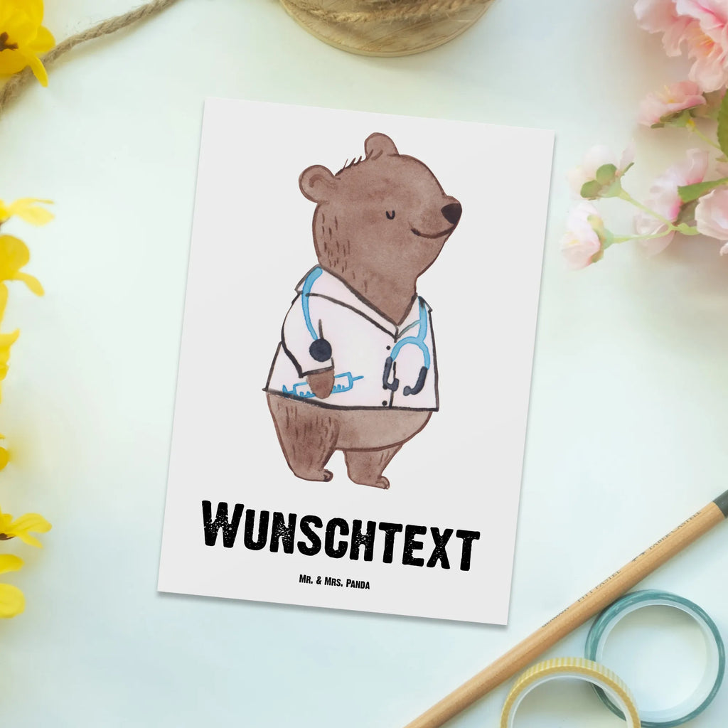 Personalisierte Postkarte Arzt mit Herz Postkarte mit Namen, Postkarte bedrucken, Postkarte mit Wunschtext, Postkarte personalisierbar, Geschenkkarte mit Namen, Grußkarte mit Namen, Karte mit Namen, Einladung mit Namen, Ansichtskarte mit Namen, Geschenkkarte mit Wunschtext, Grußkarte mit Wunschtext, Karte mit Wunschtext, Einladung mit Wunschtext, Ansichtskarte mit Wunschtext, Beruf, Ausbildung, Jubiläum, Abschied, Rente, Kollege, Kollegin, Geschenk, Schenken, Arbeitskollege, Mitarbeiter, Firma, Danke, Dankeschön, Arzt, Hausarzt, Mediziner, Doktor, Medizinstudium, Doktortitel, Arztpraxis