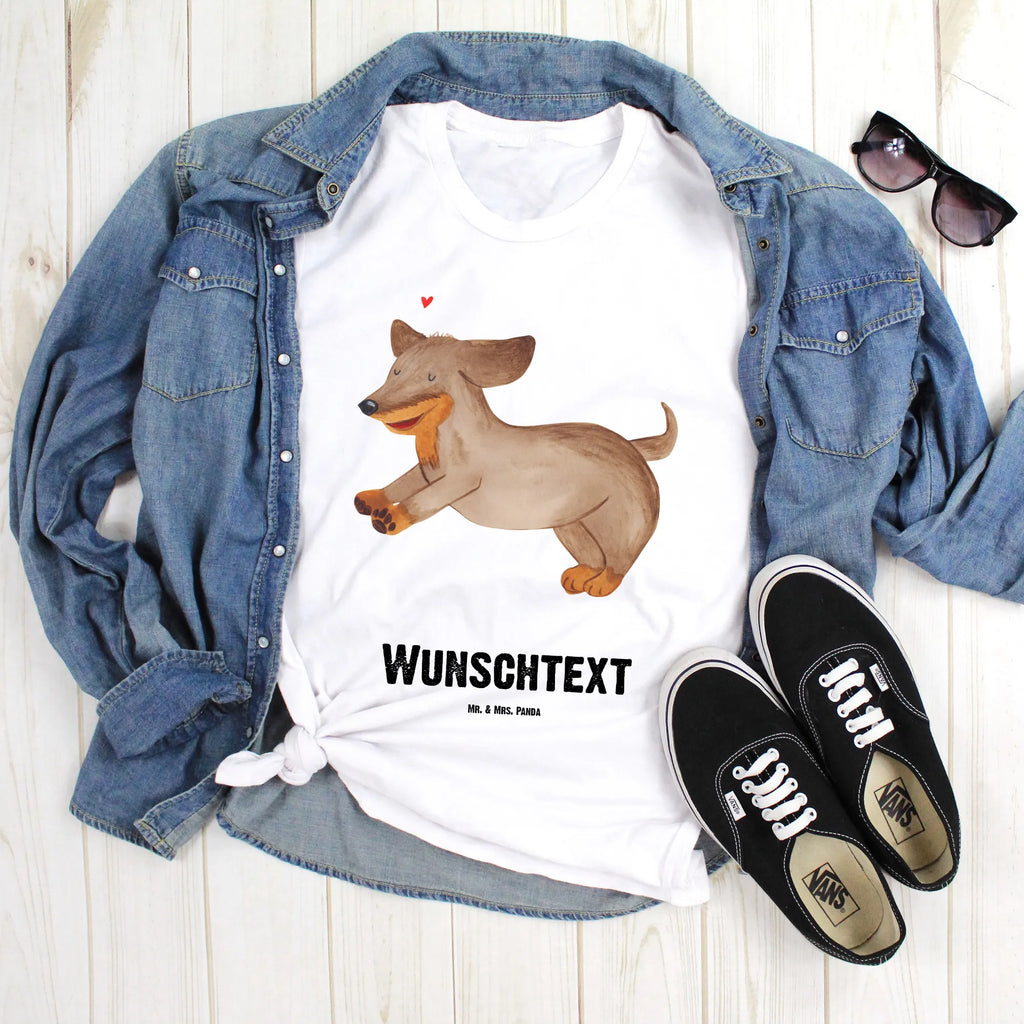 Personalisiertes T-Shirt Hund Dackel fröhlich T-Shirt Personalisiert, T-Shirt mit Namen, T-Shirt mit Aufruck, Männer, Frauen, Wunschtext, Bedrucken, Hund, Hundemotiv, Haustier, Hunderasse, Tierliebhaber, Hundebesitzer, Sprüche, Hunde, Dackel, Dachshund, happy dog