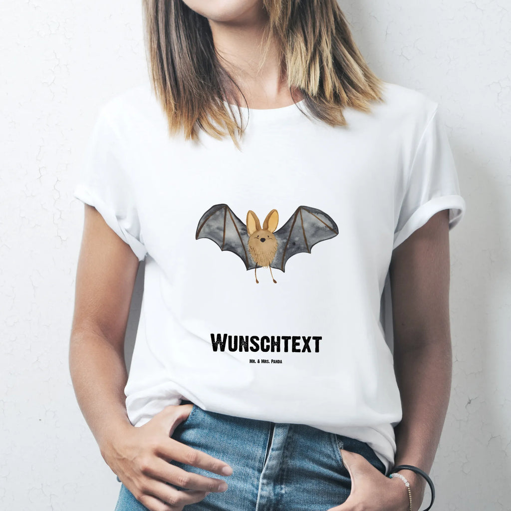 Personalisiertes T-Shirt Fledermaus Flügel T-Shirt Personalisiert, T-Shirt mit Namen, T-Shirt mit Aufruck, Männer, Frauen, Wunschtext, Bedrucken, Tiermotive, Gute Laune, lustige Sprüche, Tiere