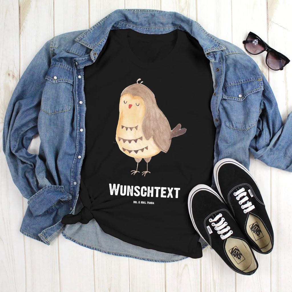 Personalisiertes T-Shirt Eule Zufrieden T-Shirt Personalisiert, T-Shirt mit Namen, T-Shirt mit Aufruck, Männer, Frauen, Wunschtext, Bedrucken, Eule, Eule Spruch, Eule deko, Owl, Liebe Spruch, Romantisch, Wortspiel lustig, Spruch schön, Geschenk Hochzeitstag