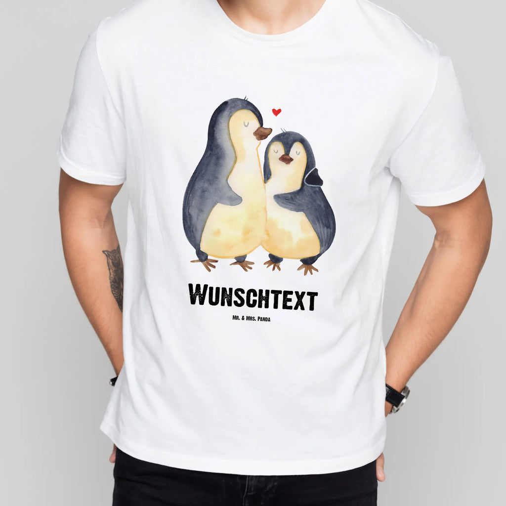 Personalisiertes T-Shirt Pinguin umarmend T-Shirt Personalisiert, T-Shirt mit Namen, T-Shirt mit Aufruck, Männer, Frauen, Wunschtext, Bedrucken, Pinguin, Liebe, Liebespaar, Liebesbeweis, Liebesgeschenk, Verlobung, Jahrestag, Hochzeitstag, Hochzeit, Hochzeitsgeschenk