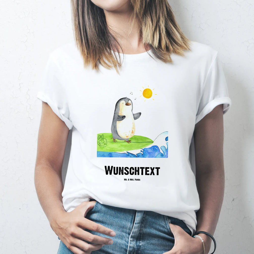 Personalisiertes T-Shirt Pinguin Surfer T-Shirt Personalisiert, T-Shirt mit Namen, T-Shirt mit Aufruck, Männer, Frauen, Wunschtext, Bedrucken, Pinguin, Pinguine, surfen, Surfer, Hawaii, Urlaub, Wellen, Wellen reiten, Portugal