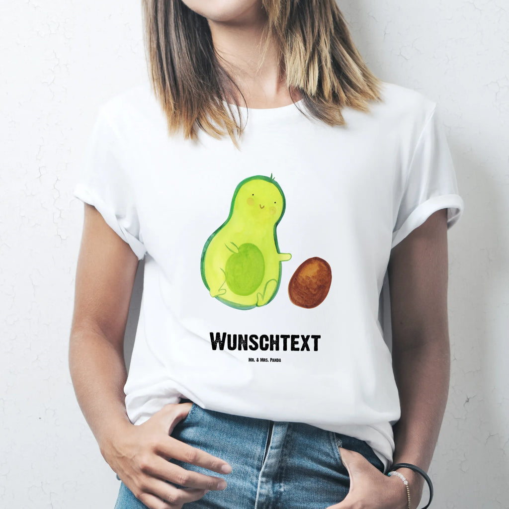 Personalisiertes T-Shirt Avocado rollt Kern T-Shirt Personalisiert, T-Shirt mit Namen, T-Shirt mit Aufruck, Männer, Frauen, Wunschtext, Bedrucken, Avocado, Veggie, Vegan, Gesund, Avocados, Schwanger, Geburt, Geburtstag, Säugling, Kind, erstes Kind, zur Geburt, Schwangerschaft, Babyparty, Baby, große Liebe, Liebe, Love