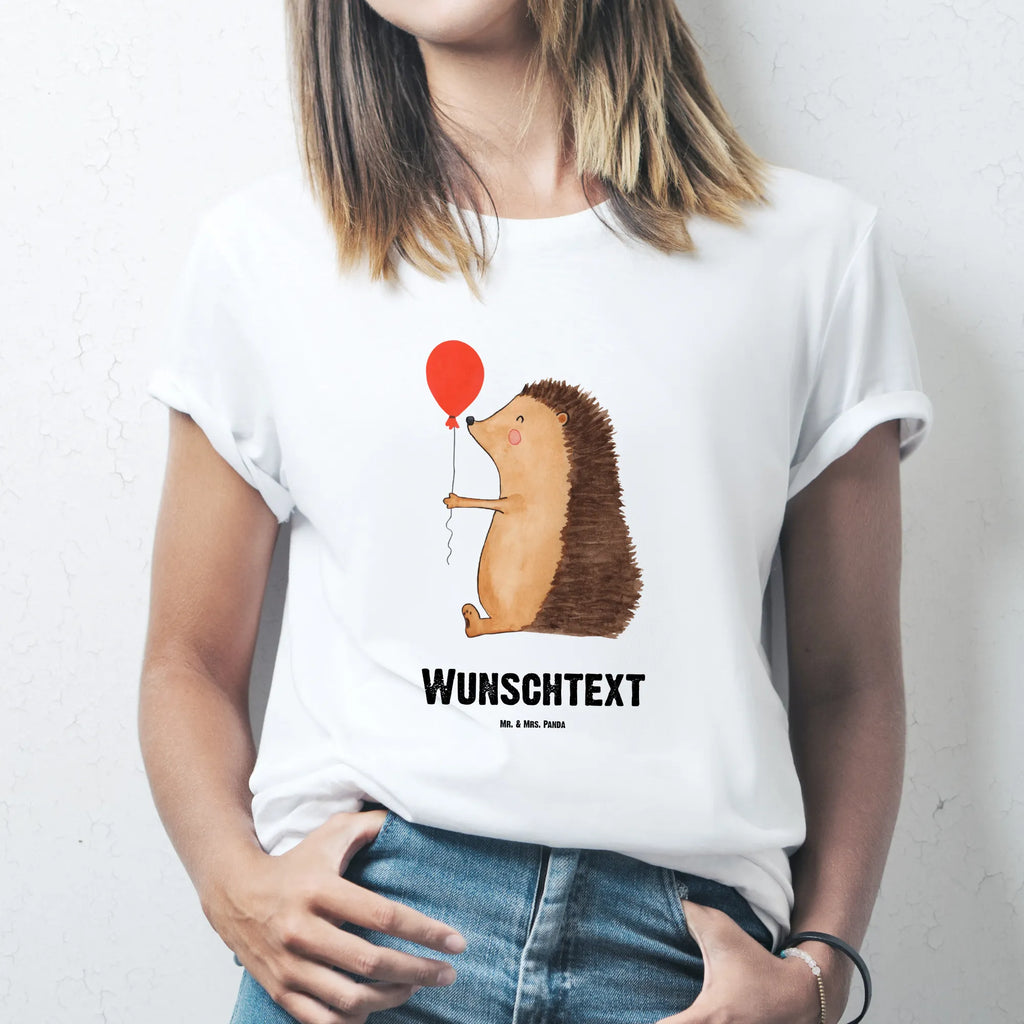 Personalisiertes T-Shirt Igel mit Luftballon T-Shirt Personalisiert, T-Shirt mit Namen, T-Shirt mit Aufruck, Männer, Frauen, Wunschtext, Bedrucken, Tiermotive, Gute Laune, lustige Sprüche, Tiere, Igel, Geburtstag, Herzlichen Glückwunsch, Glückwunsch, Geburtstagskind, Ballon, Happy Birthday