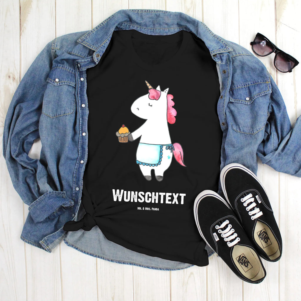 Personalisiertes T-Shirt Einhorn Muffin T-Shirt Personalisiert, T-Shirt mit Namen, T-Shirt mit Aufruck, Männer, Frauen, Wunschtext, Bedrucken, Einhorn, Einhörner, Einhorn Deko, Unicorn, Geburtstag, Backen, Muffin, Kekse, Geburtstagsgrüße, Glückwünsche, Liebesgrüße, Grüße