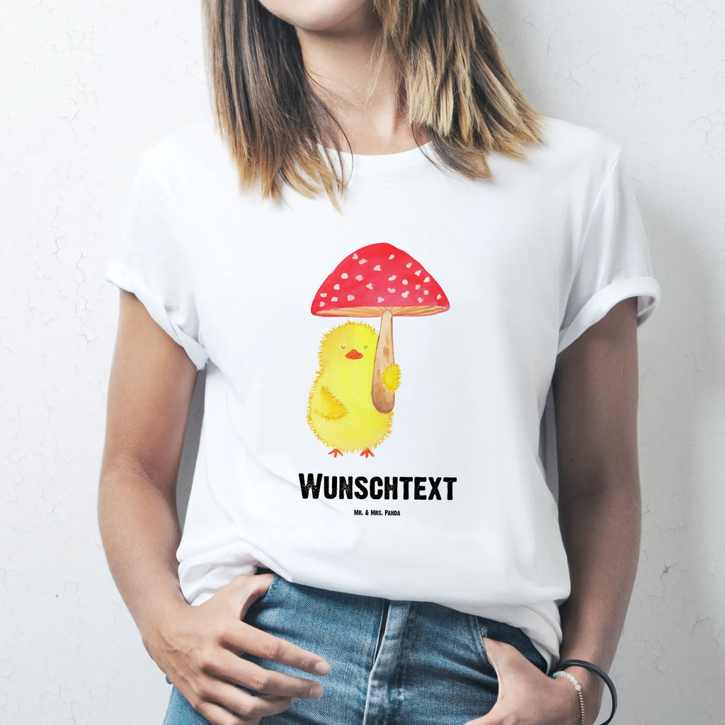 Personalisiertes T-Shirt Küken Fliegenpilz T-Shirt Personalisiert, T-Shirt mit Namen, T-Shirt mit Aufruck, Männer, Frauen, Wunschtext, Bedrucken, Ostern, Osterhase, Ostergeschenke, Osternest, Osterdeko, Geschenke zu Ostern, Ostern Geschenk, Ostergeschenke Kinder, Ostern Kinder, Küken, Fliegenpilz, Glückspilz, Frohe Ostern, Ostergrüße