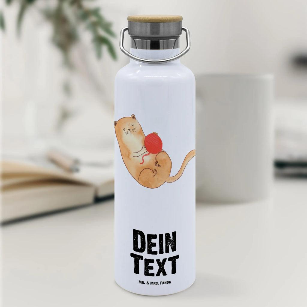 Personalisierte Trinkflasche Katzen Wollknäul Personalisierte Trinkflasche, Trinkflasche mit Namen, Trinkflasche bedrucken, Flasche personalisiert, Trinkflasch mit Aufdruck, Trinkflasche Werbegeschenk, Namensaufdruck Trinkflasche, Sportflasche personalisiert, Trinkflasche Sport, Katze, Katzenmotiv, Katzenfan, Katzendeko, Katzenfreund, Katzenliebhaber, Katzenprodukte, Katzenartikel, Katzenaccessoires, Katzensouvenirs, Katzenliebhaberprodukte, Katzenmotive, Katzen, Kater, Mietze, Cat, Cats, Katzenhalter, Katzenbesitzerin, Haustier, Wollknäuel, Wolle, Spielen, Spiel, verspielt