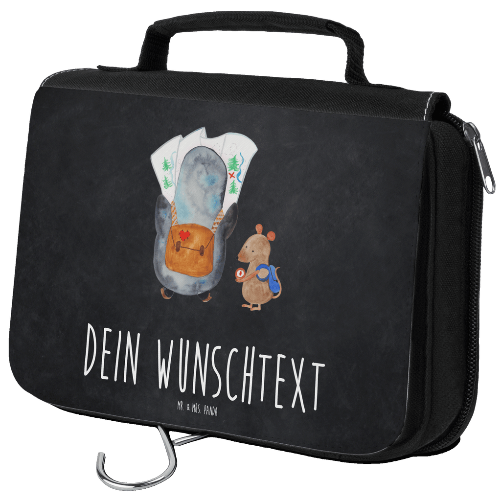 Personalisierter Kulturbeutel Pinguin & Maus Wanderer Personalisierter Kulturbeutel, Personalisierte Waschtasche, Personalisierte Kosmetiktasche, Damen, Herren, Personalisierte Aufbewahrungstasche, Personalisierte Schminktasche, Personalisierter Kosmetikbeutel, Personalisierter Organizer, Personalisierte Kulturtasche, Personalisierte Schminkutensil, Personalisierung, Wunschtext, Wunschname, Selbst bedrucken, Kulturbeutel mit Namen, Pinguin, Pinguine, Abenteurer, Abenteuer, Roadtrip, Ausflug, Wanderlust, wandern