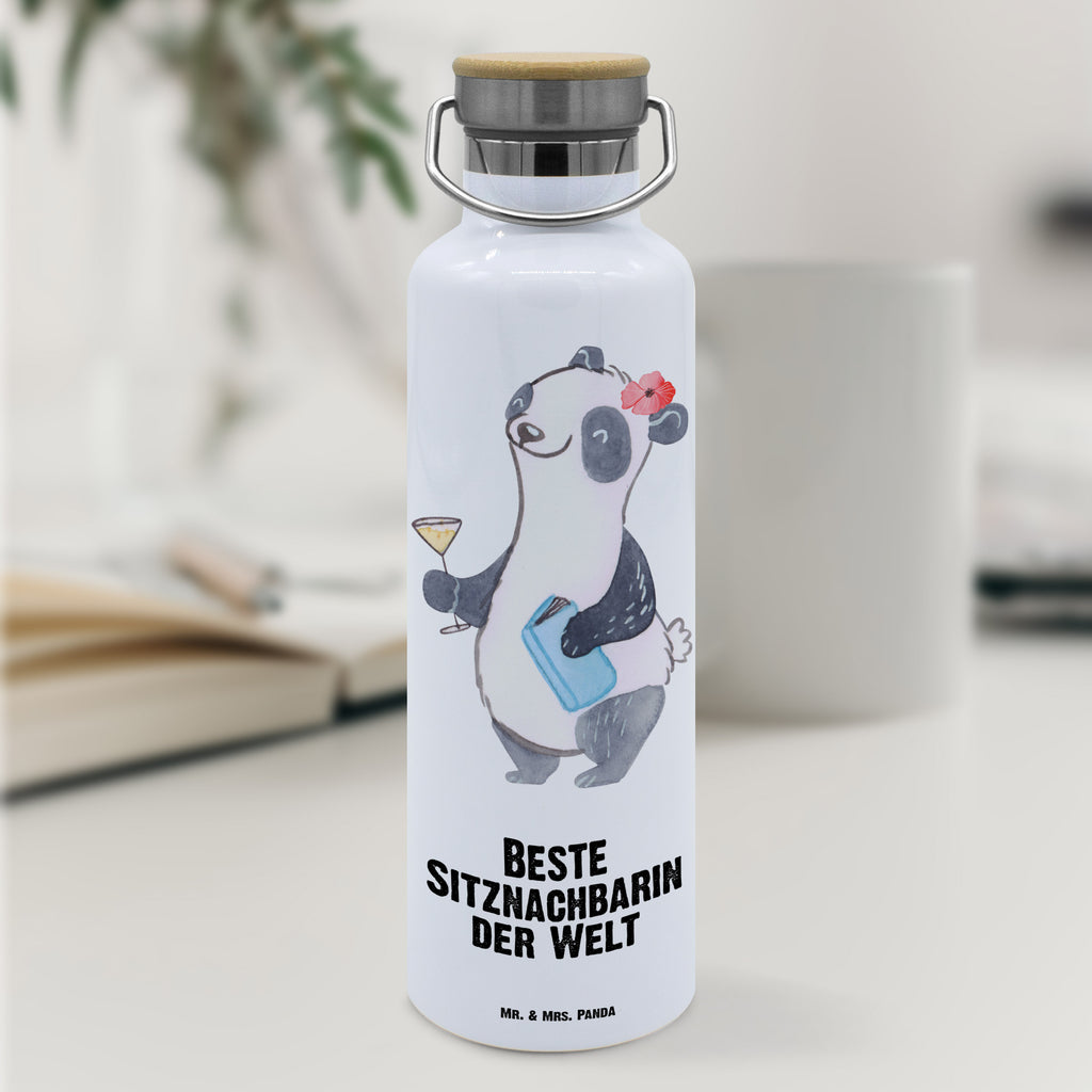 Trinkflasche Panda Beste Sitznachbarin der Welt Thermosflasche, Isolierflasche, Edelstahl, Trinkflasche, isoliert, Wamrhaltefunktion, Sportflasche, Flasche zum Sport, Sportlerflasche, für, Dankeschön, Geschenk, Schenken, Geburtstag, Geburtstagsgeschenk, Geschenkidee, Danke, Bedanken, Mitbringsel, Freude machen, Geschenktipp, Sitznachbarin, Stuhlnachbar, Mitschülerin, Nachbarin, Uni, Universität, Seminar, Kommilitone, Tischnachbar, Schule, Mitstudentin, Hochschule, Beste Sitznachbarin der Welt, Weltbeste Sitznachbarin