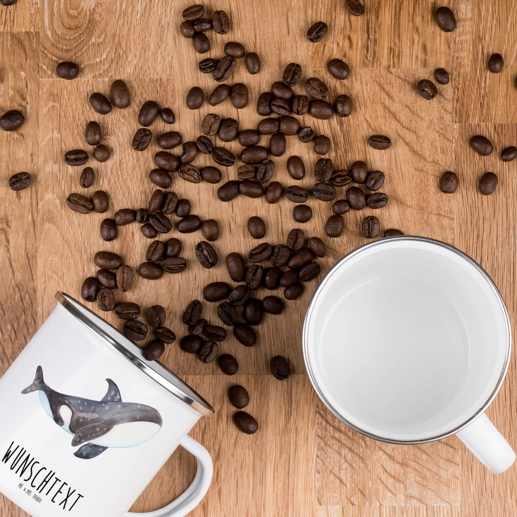 Personalisierte Emaille Tasse Orca Emaille Tasse personalisiert, Emaille Tasse mit Namen, Campingtasse personalisiert, Namenstasse, Campingtasse bedrucken, Campinggeschirr personalsisert, tasse mit namen, personalisierte tassen, personalisierte tasse, tasse selbst gestalten, tasse bedrucken, tassen bedrucken, Meerestiere, Meer, Urlaub, Orca, Orcas, Killerwal, Wal, Möglichkeiten, Büro, Arbeit, Motivation, Selbstliebe, Neustart, Startup