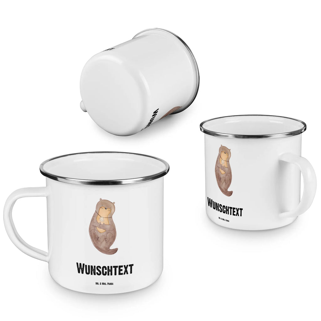 Personalisierte Emaille Tasse Otter mit Muschelmedaillon Emaille Tasse personalisiert, Emaille Tasse mit Namen, Campingtasse personalisiert, Namenstasse, Campingtasse bedrucken, Campinggeschirr personalsisert, tasse mit namen, personalisierte tassen, personalisierte tasse, tasse selbst gestalten, tasse bedrucken, tassen bedrucken, Otter, Fischotter, Seeotter, Otterliebe, grübeln, träumen, Motivation, Tagträumen, Büro