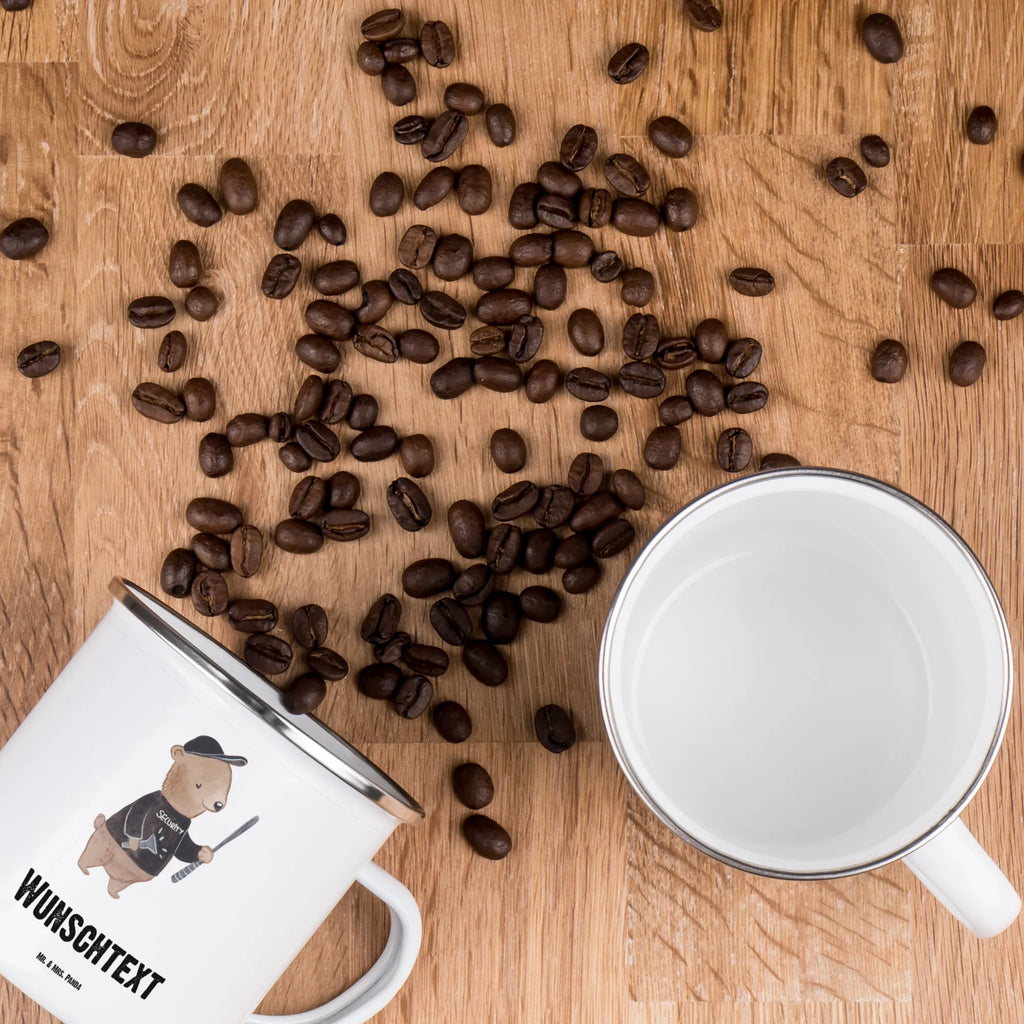 Personalisierte Emaille Tasse Sicherheitsdienstmitarbeiter mit Herz Emaille Tasse personalisiert, Emaille Tasse mit Namen, Campingtasse personalisiert, Namenstasse, Campingtasse bedrucken, Campinggeschirr personalsisert, tasse mit namen, personalisierte tassen, personalisierte tasse, tasse selbst gestalten, tasse bedrucken, tassen bedrucken, Beruf, Ausbildung, Jubiläum, Abschied, Rente, Kollege, Kollegin, Geschenk, Schenken, Arbeitskollege, Mitarbeiter, Firma, Danke, Dankeschön