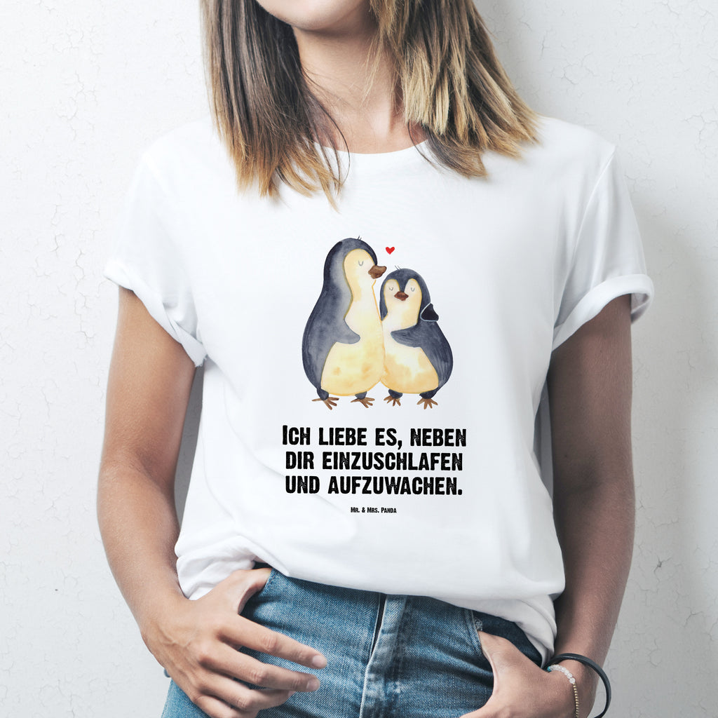 T-Shirt Standard Pinguine Einschlafen T-Shirt, Shirt, Tshirt, Lustiges T-Shirt, T-Shirt mit Spruch, Party, Junggesellenabschied, Jubiläum, Geburstag, Herrn, Damen, Männer, Frauen, Schlafshirt, Nachthemd, Sprüche, Liebe, Partner, Freund, Freundin, Ehemann, Ehefrau, Heiraten, Verlobung, Heiratsantrag, Liebesgeschenk, Jahrestag, Hocheitstag, Valentinstag, Geschenk für Frauen, Hochzeitstag, Mitbringsel, Geschenk für Freundin, Geschenk für Partner, Liebesbeweis, für Männer, für Ehemann