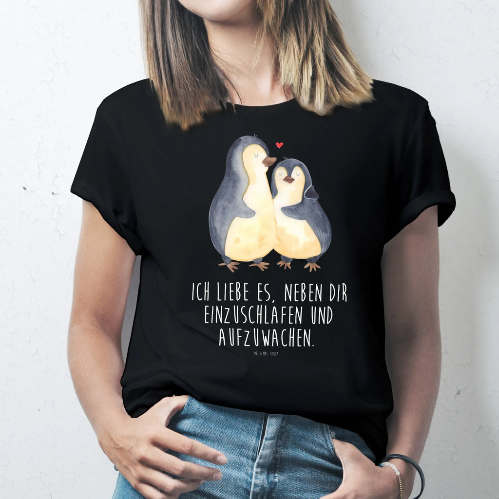 T-Shirt Standard Pinguine Einschlafen T-Shirt, Shirt, Tshirt, Lustiges T-Shirt, T-Shirt mit Spruch, Party, Junggesellenabschied, Jubiläum, Geburstag, Herrn, Damen, Männer, Frauen, Schlafshirt, Nachthemd, Sprüche, Liebe, Partner, Freund, Freundin, Ehemann, Ehefrau, Heiraten, Verlobung, Heiratsantrag, Liebesgeschenk, Jahrestag, Hocheitstag, Valentinstag, Geschenk für Frauen, Hochzeitstag, Mitbringsel, Geschenk für Freundin, Geschenk für Partner, Liebesbeweis, für Männer, für Ehemann