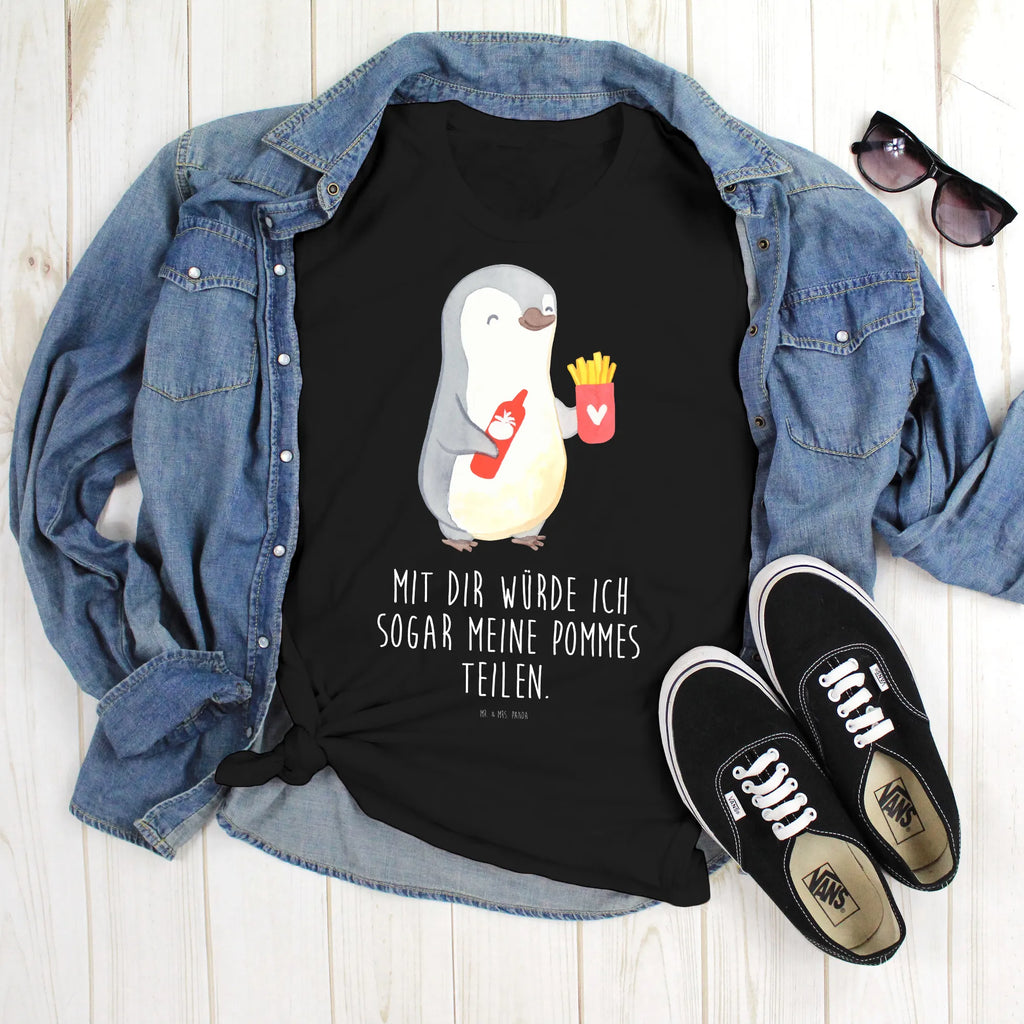 T-Shirt Standard Pinguin Pommes T-Shirt, Shirt, Tshirt, Lustiges T-Shirt, T-Shirt mit Spruch, Party, Junggesellenabschied, Jubiläum, Geburstag, Herrn, Damen, Männer, Frauen, Schlafshirt, Nachthemd, Sprüche, Liebe, Partner, Freund, Freundin, Ehemann, Ehefrau, Heiraten, Verlobung, Heiratsantrag, Liebesgeschenk, Jahrestag, Hocheitstag, Valentinstag, Geschenk für Frauen, Hochzeitstag, Mitbringsel, Geschenk für Freundin, Geschenk für Partner, Liebesbeweis, für Männer, für Ehemann