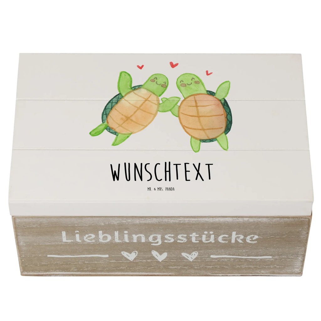 Personalisierte Holzkiste Schildkröten Paar Holzkiste mit Namen, Kiste mit Namen, Schatzkiste mit Namen, Truhe mit Namen, Schatulle mit Namen, Erinnerungsbox mit Namen, Erinnerungskiste, mit Namen, Dekokiste mit Namen, Aufbewahrungsbox mit Namen, Holzkiste Personalisiert, Kiste Personalisiert, Schatzkiste Personalisiert, Truhe Personalisiert, Schatulle Personalisiert, Erinnerungsbox Personalisiert, Erinnerungskiste Personalisiert, Dekokiste Personalisiert, Aufbewahrungsbox Personalisiert, Geschenkbox personalisiert, GEschenkdose personalisiert, Liebe, Partner, Freund, Freundin, Ehemann, Ehefrau, Heiraten, Verlobung, Heiratsantrag, Liebesgeschenk, Jahrestag, Hocheitstag, Valentinstag, Geschenk für Frauen, Hochzeitstag, Mitbringsel, Geschenk für Freundin, Geschenk für Partner, Liebesbeweis, für Männer, für Ehemann