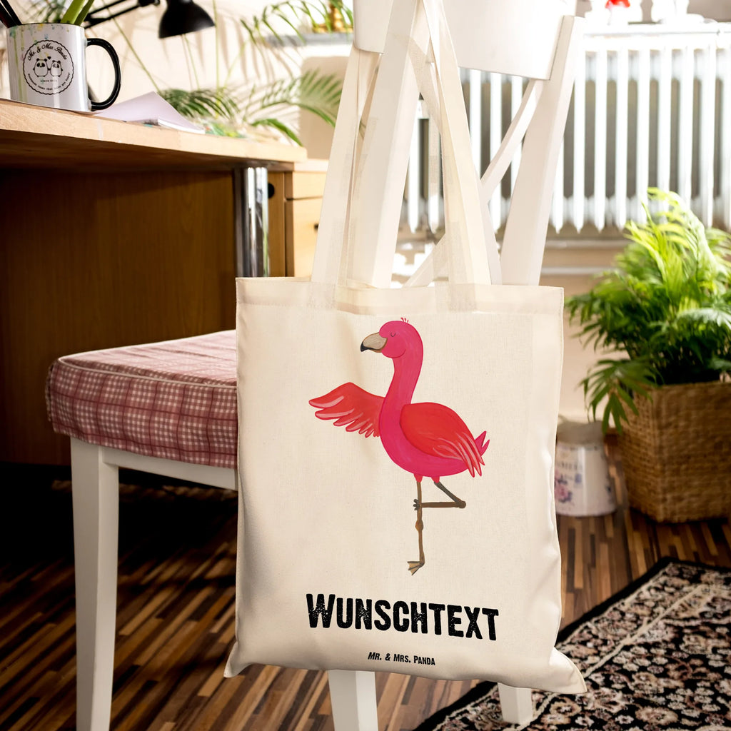 Personalisierte Tragetasche Flamingo Yoga Personalisierte Beuteltasche, Personalisierter Beutel, Personalisierte Einkaufstasche, Personalisierter Jutebeutel, Personalisierter Stoffbeutel, Tragetasche mit Namen, Einkaufstasche mit Namen, Stoffbeutel mit Namen, Personalisierte Tasche, Personalisierte Jutetasche, Personalisierte Kindergartentasche, Flamingo, Vogel, Yoga, Namaste, Achtsamkeit, Yoga-Übung, Entspannung, Ärger, Aufregen, Tiefenentspannung