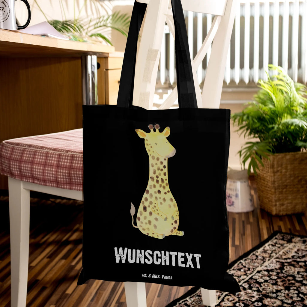 Personalisierte Tragetasche Giraffe Zufrieden Personalisierte Beuteltasche, Personalisierter Beutel, Personalisierte Einkaufstasche, Personalisierter Jutebeutel, Personalisierter Stoffbeutel, Tragetasche mit Namen, Einkaufstasche mit Namen, Stoffbeutel mit Namen, Personalisierte Tasche, Personalisierte Jutetasche, Personalisierte Kindergartentasche, Afrika, Wildtiere, Giraffe, Zufrieden, Glück, Abenteuer