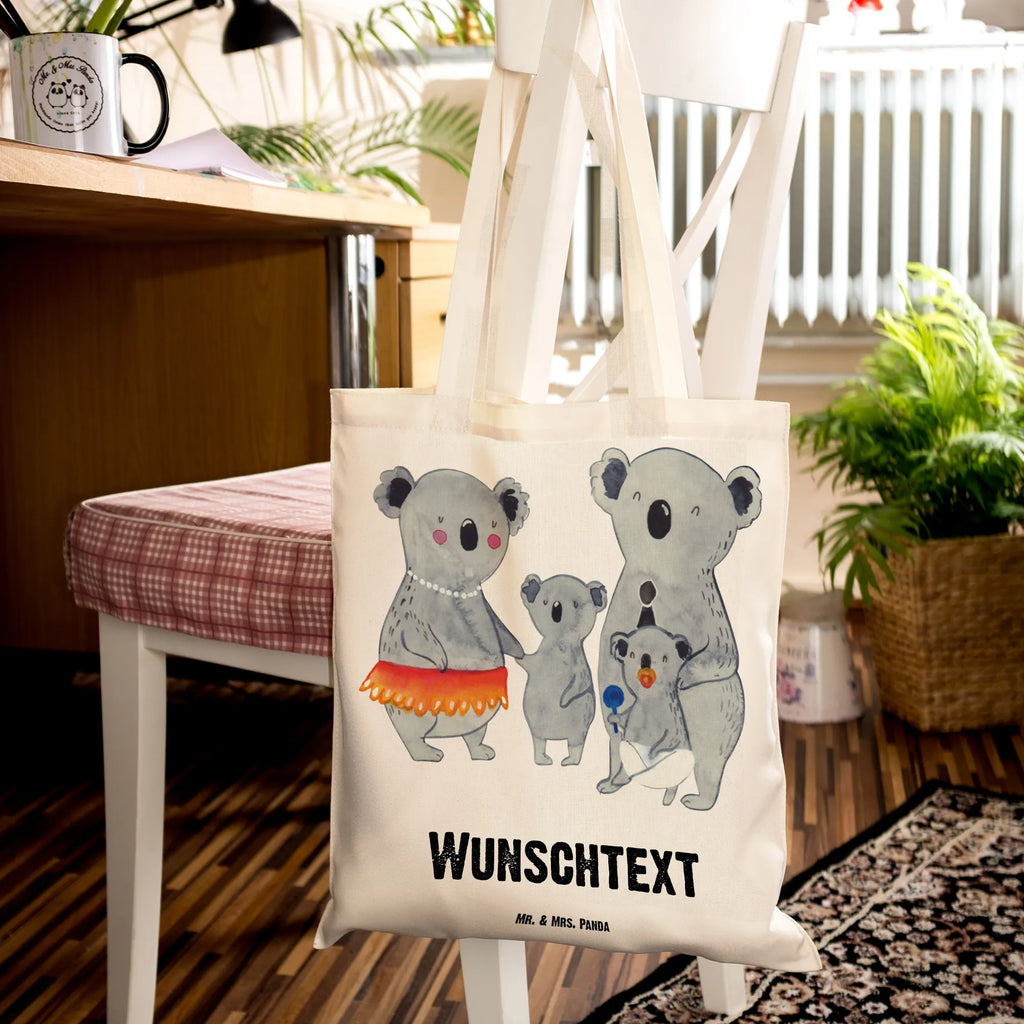 Personalisierte Tragetasche Koala Familie Personalisierte Beuteltasche, Personalisierter Beutel, Personalisierte Einkaufstasche, Personalisierter Jutebeutel, Personalisierter Stoffbeutel, Tragetasche mit Namen, Einkaufstasche mit Namen, Stoffbeutel mit Namen, Personalisierte Tasche, Personalisierte Jutetasche, Personalisierte Kindergartentasche, Familie, Vatertag, Muttertag, Bruder, Schwester, Mama, Papa, Oma, Opa, Koala, Koalas, Family, Kinder, Geschwister, Familienleben